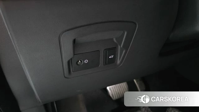 Land Rover Range Rover Velar id 4758983 из Кореи 19