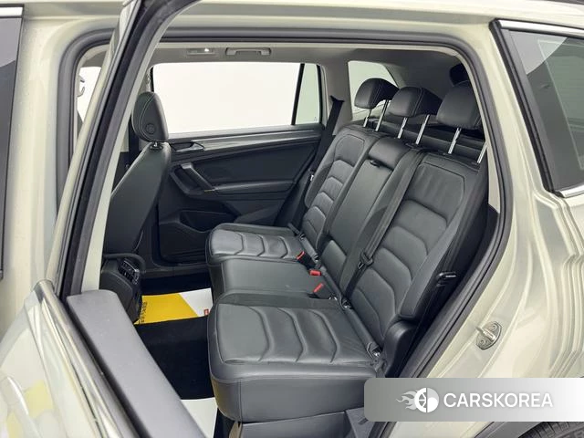 Volkswagen Tiguan L id 4300748 из Китая 19