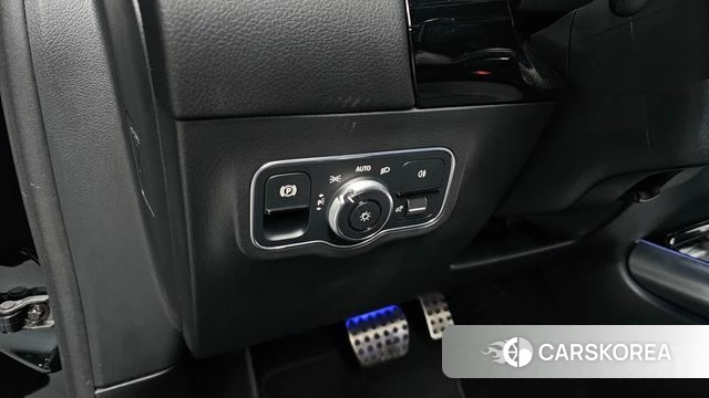 Mercedes-Benz GLA - Class H247 id 4702809 из Кореи 19