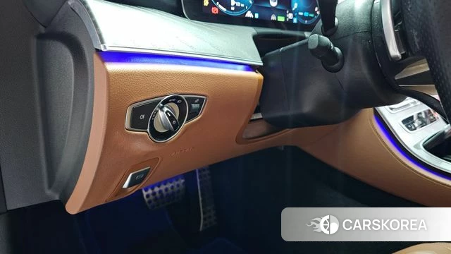 Mercedes-Benz E-Class W213 id 4383532 из Кореи 19