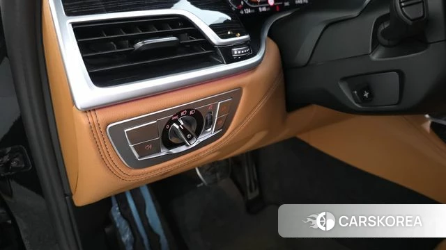 BMW 7 Series (G11) id 4646582 из Кореи 19