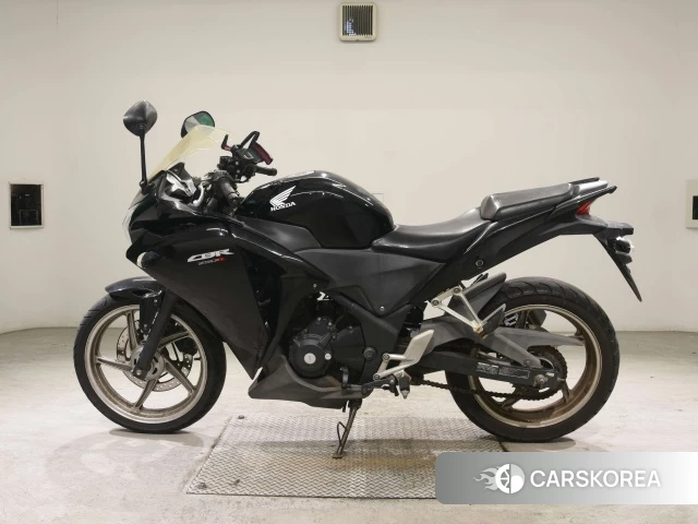 Honda CBR250R id 3946903 из Японии 19