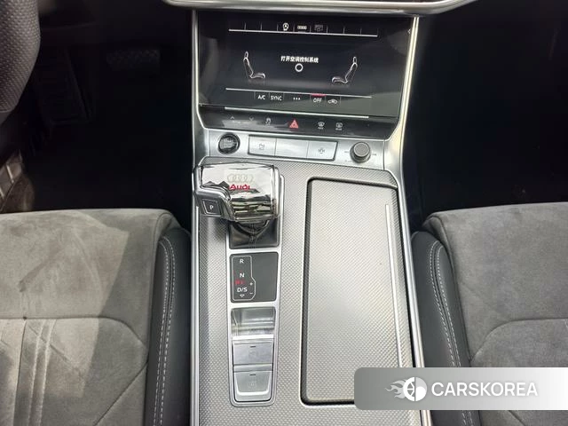 Audi A6L id 4263911 из Китая 19