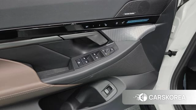 BMW 5 Series (G60) id 4528161 из Кореи 19