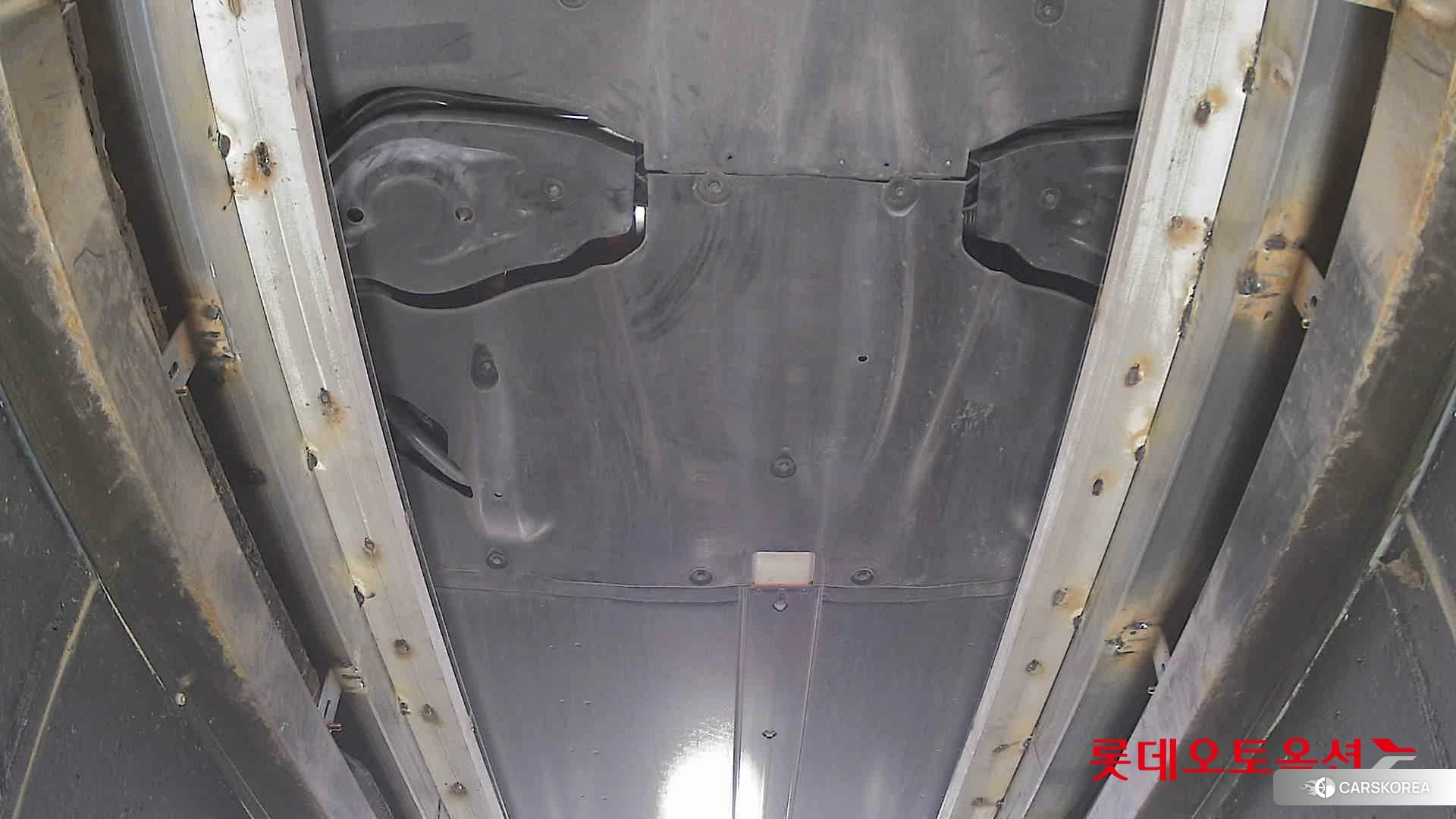 Tesla Model Y RWD id 3888283 из Кореи 19