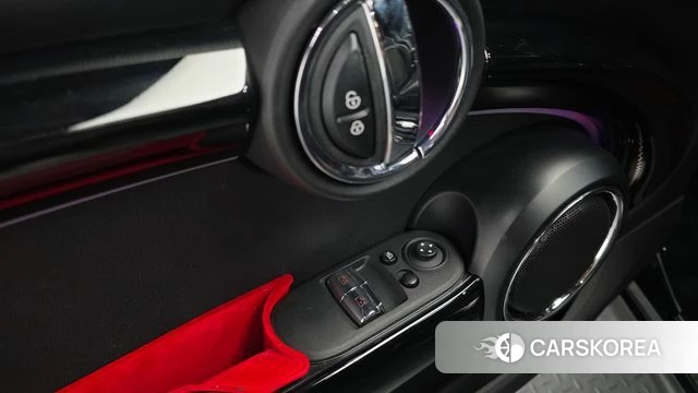 Mini Cooper S id 4594327 из Кореи 19