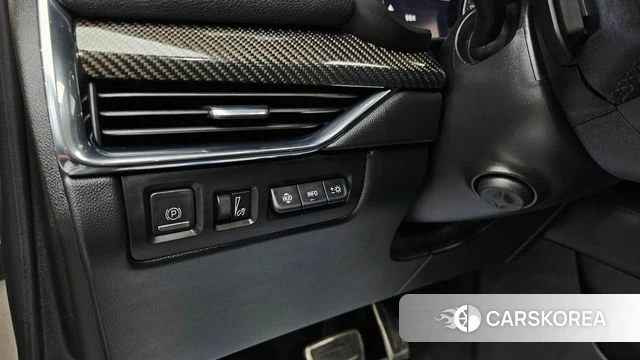 Cadillac XT4 id 4469199 из Кореи 19
