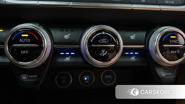 Genesis The New G70 id 4323456 из Кореи 19