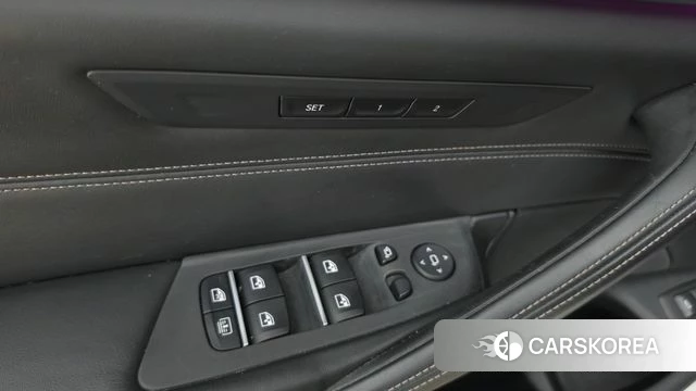 BMW 5 Series (G30) id 4943883 из Кореи 19