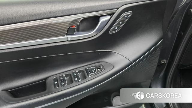 Hyundai Grandeur IG id 4448371 из Кореи 19
