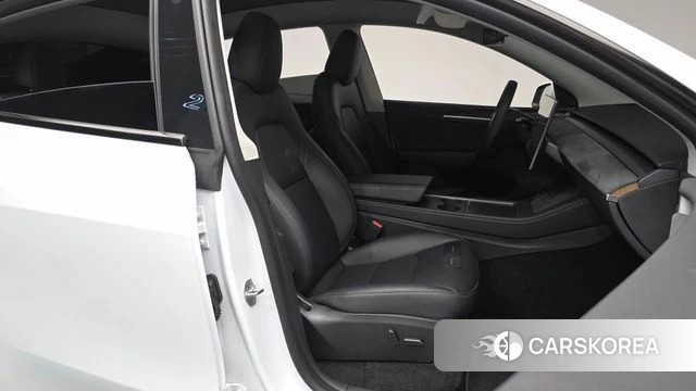 Tesla Model Y id 4499983 из Кореи 19