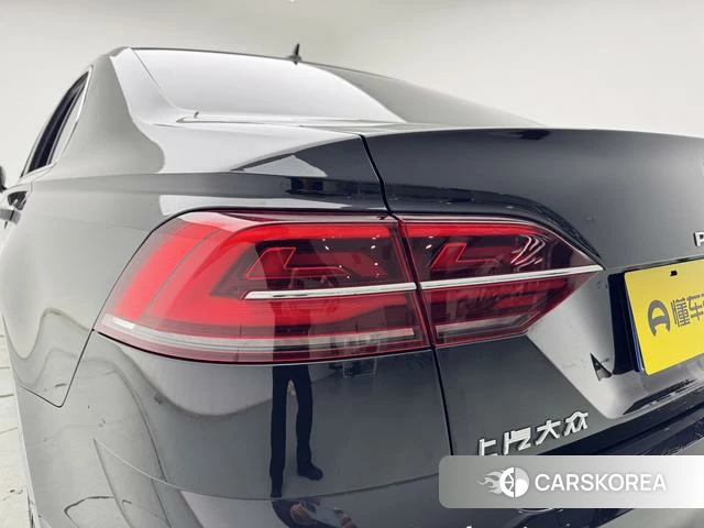 Volkswagen Huiang id 4258582 из Китая 19