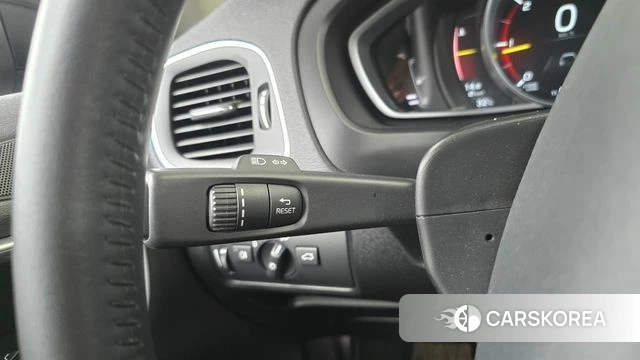 Volvo V40 Cross-Country id 4574304 из Кореи 19