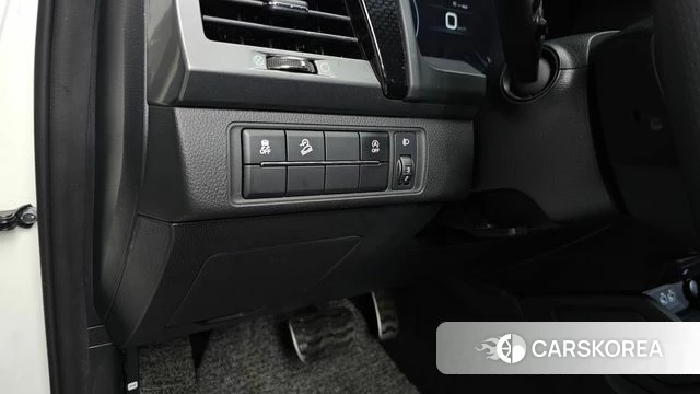 Ssangyong The New Rexton Sports Cannes id 4730635 из Кореи 19