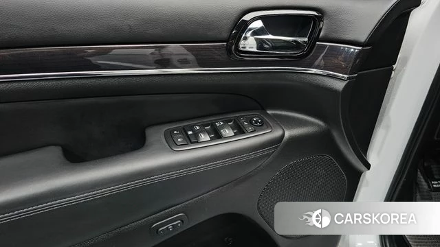 Jeep Grand Cherokee id 4245150 из Кореи 19