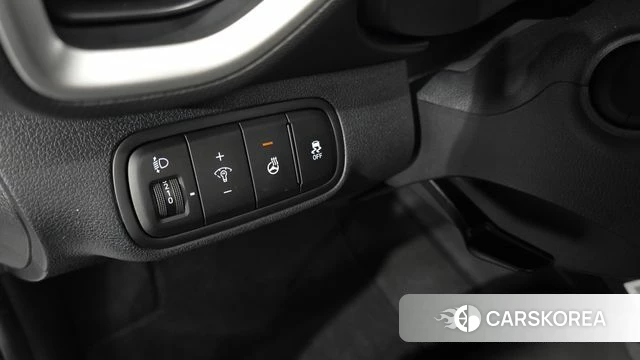 Hyundai Venue id 4940945 из Кореи 19