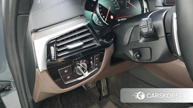 BMW 5 Series (G30) id 4339768 из Кореи 19