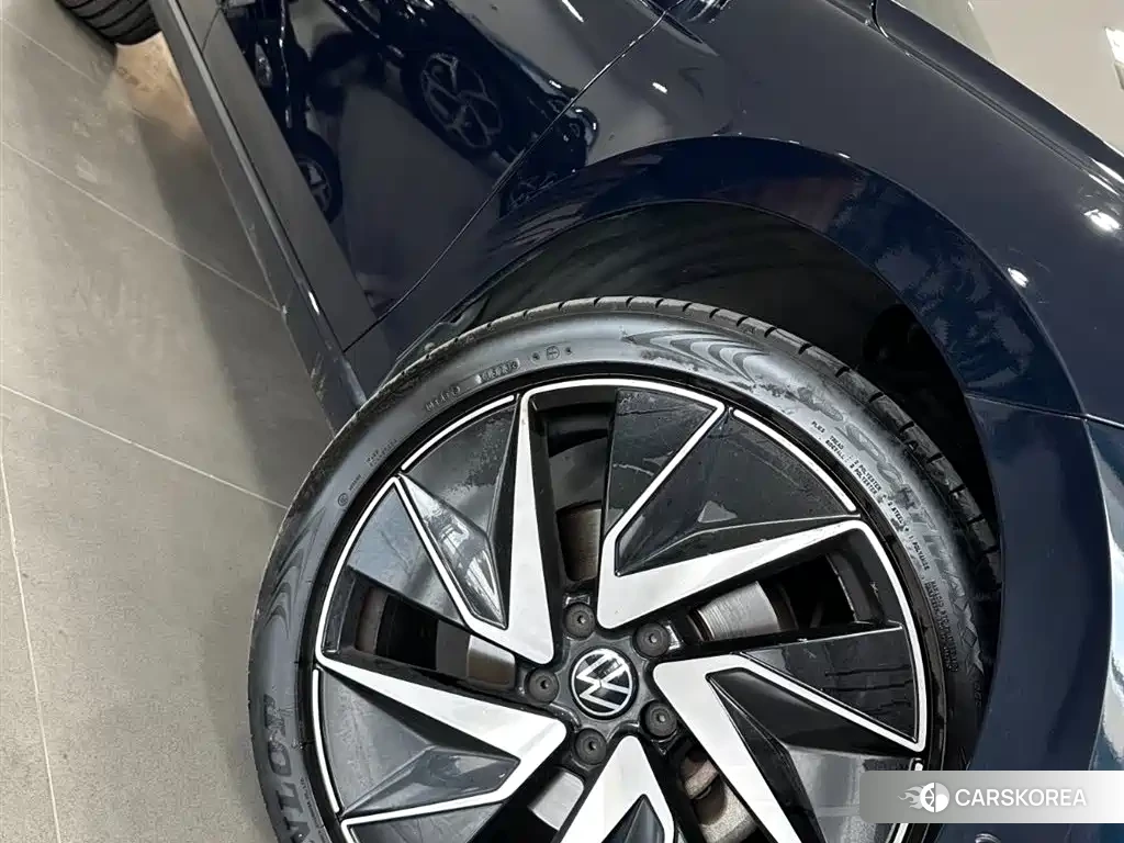 Volkswagen Magotan id 4622332 из Китая 19