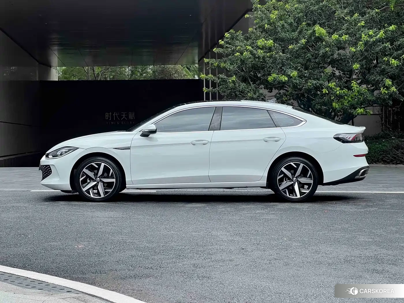 Volkswagen Lamando id 4629566 из Китая 19