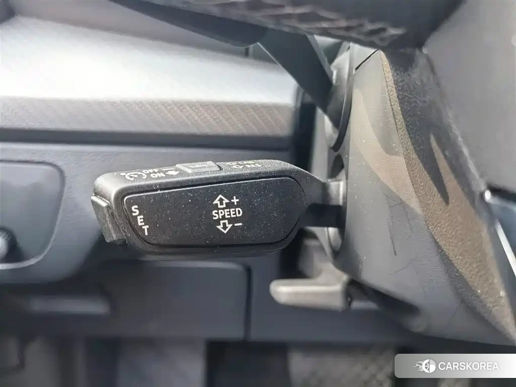 Audi Q5L id 4539080 из Китая 19