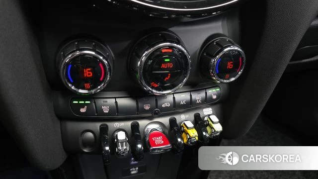 Mini Cooper S id 4754699 из Кореи 19