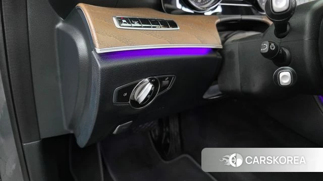 Mercedes-Benz E-Class W213 id 4722642 из Кореи 19