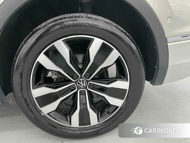 Volkswagen Tiguan L id 4214093 из Китая 19