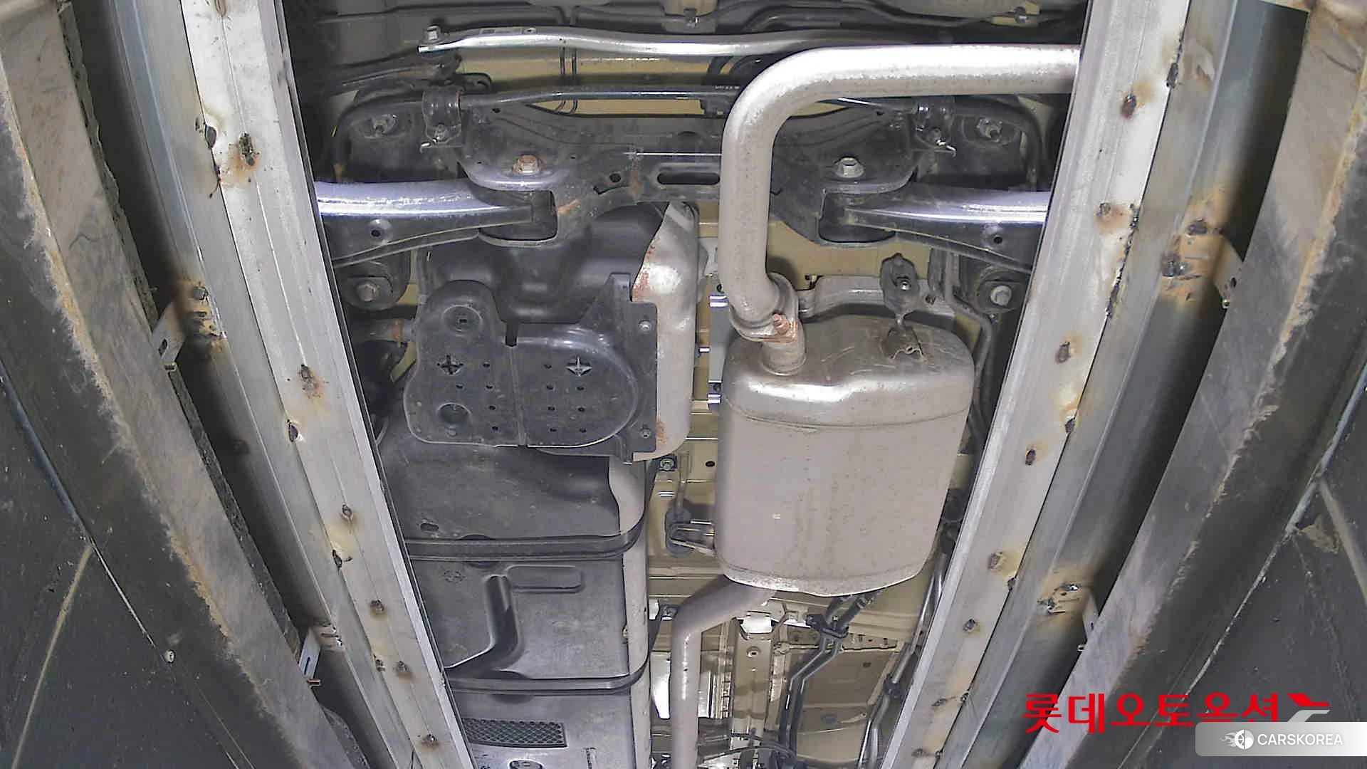 Kia Carnival id 3882133 из Кореи 19