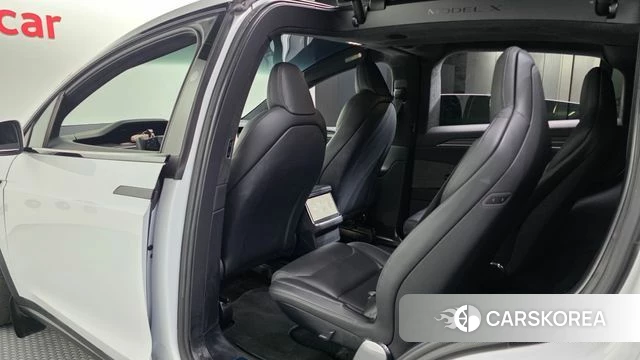 Tesla Model X id 4848018 из Кореи 19