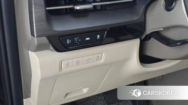 Kia Carnival 4th generation id 4677100 из Кореи 19