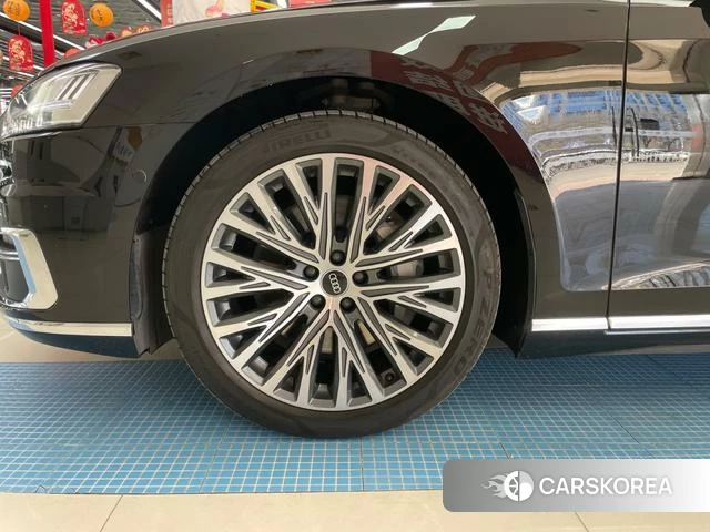 Audi A8 id 4348961 из Китая 19