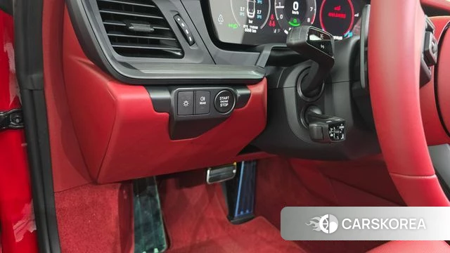 Porsche 911(992) id 4612189 из Кореи 19