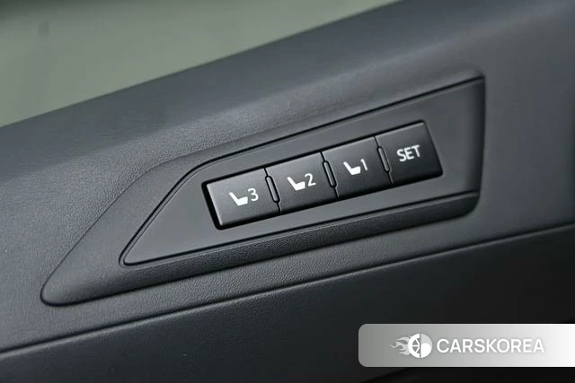 Toyota Elfa id 4261830 из Китая 19
