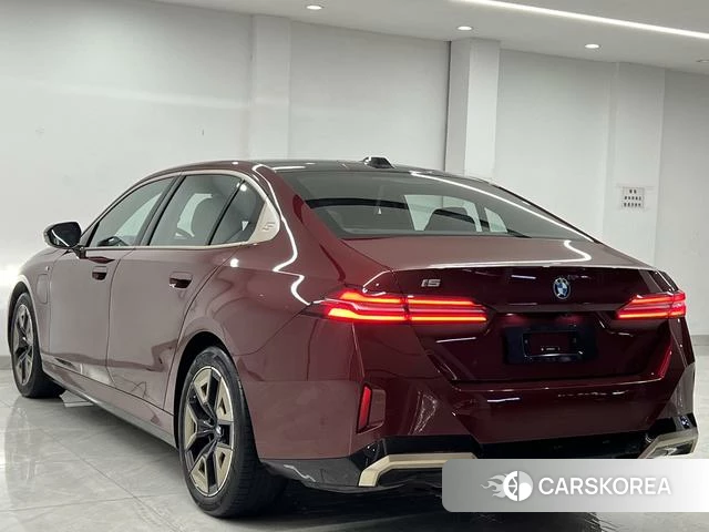 BMW i5 id 4297958 из Китая 19