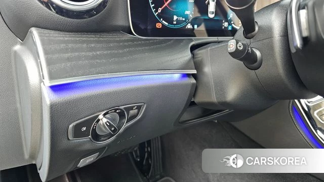 Mercedes-Benz E-Class W213 id 4186109 из Кореи 19