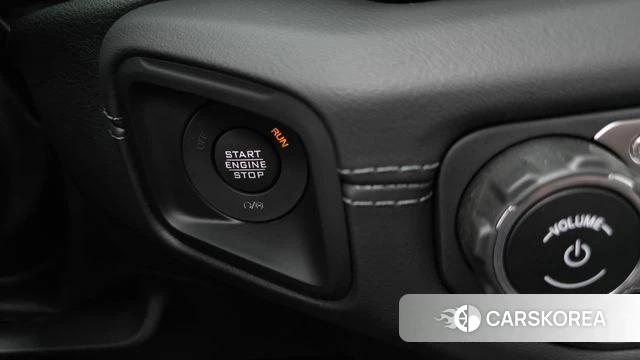 Jeep Wrangler (JL) id 4432388 из Кореи 19