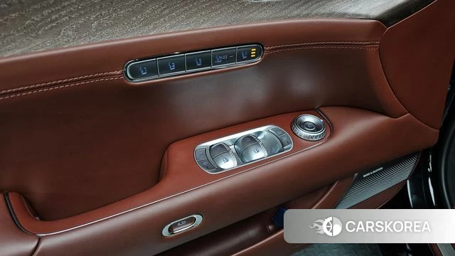 Genesis G90 (RS4) id 4375670 из Кореи 19