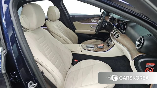 Mercedes-Benz E-Class W213 id 4224642 из Кореи 19