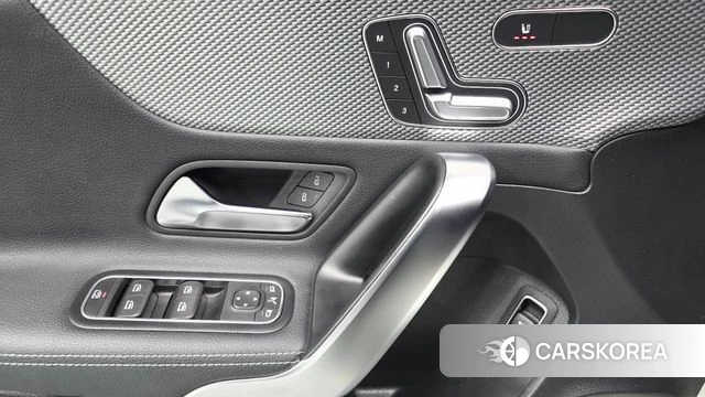 Mercedes-Benz A-Class W177 id 4604360 из Кореи 19