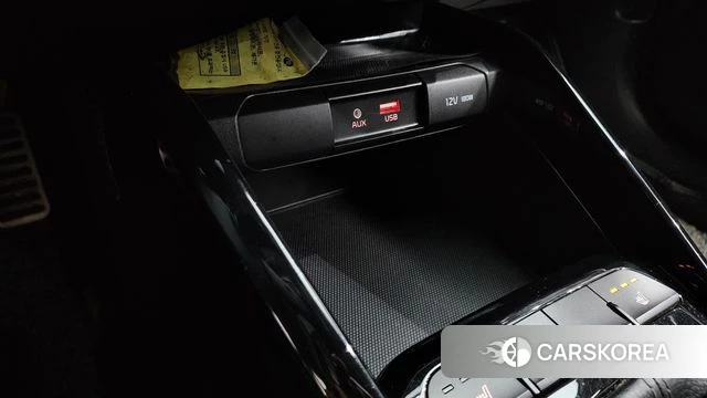 Kia Stonic id 4596116 из Кореи 19