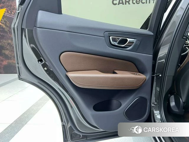 Volvo XC60 id 4207682 из Китая 19