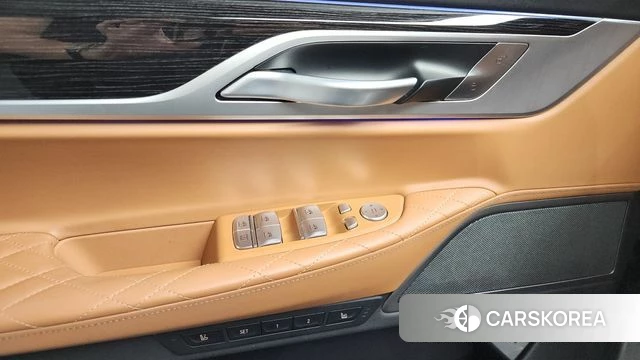 BMW 7 Series (G11) id 4396971 из Кореи 19