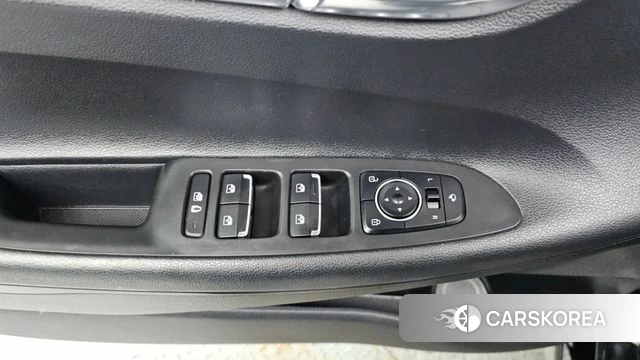 Hyundai The New Grandeur IG Hybrid id 4370032 из Кореи 19