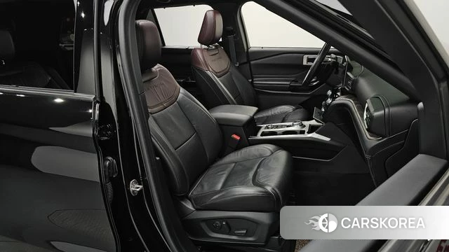 Ford Explorer 6th Generation id 4556458 из Кореи 19