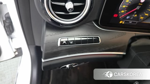 Mercedes-Benz E-Class W213 id 4737615 из Кореи 19