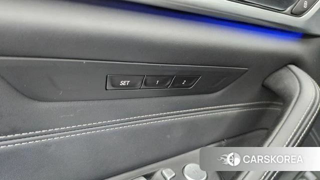 BMW 5 Series (G30) id 4562627 из Кореи 19