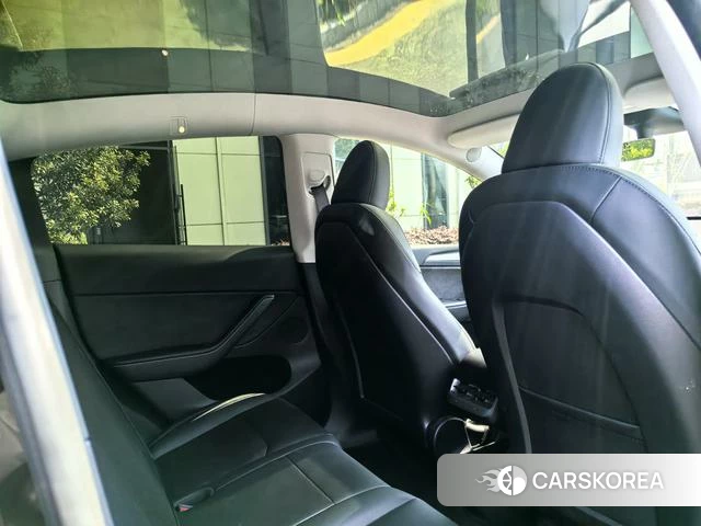 Tesla Model Y id 4206945 из Китая 19