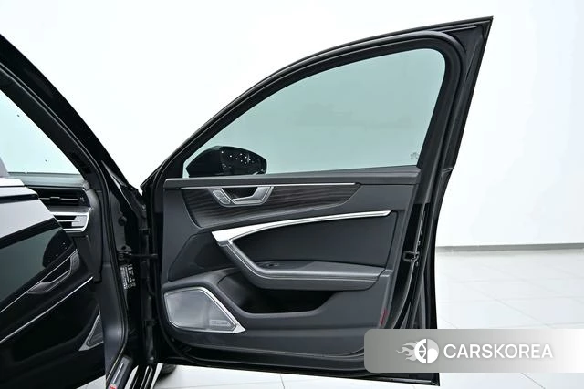 Audi A6L id 4335007 из Китая 19