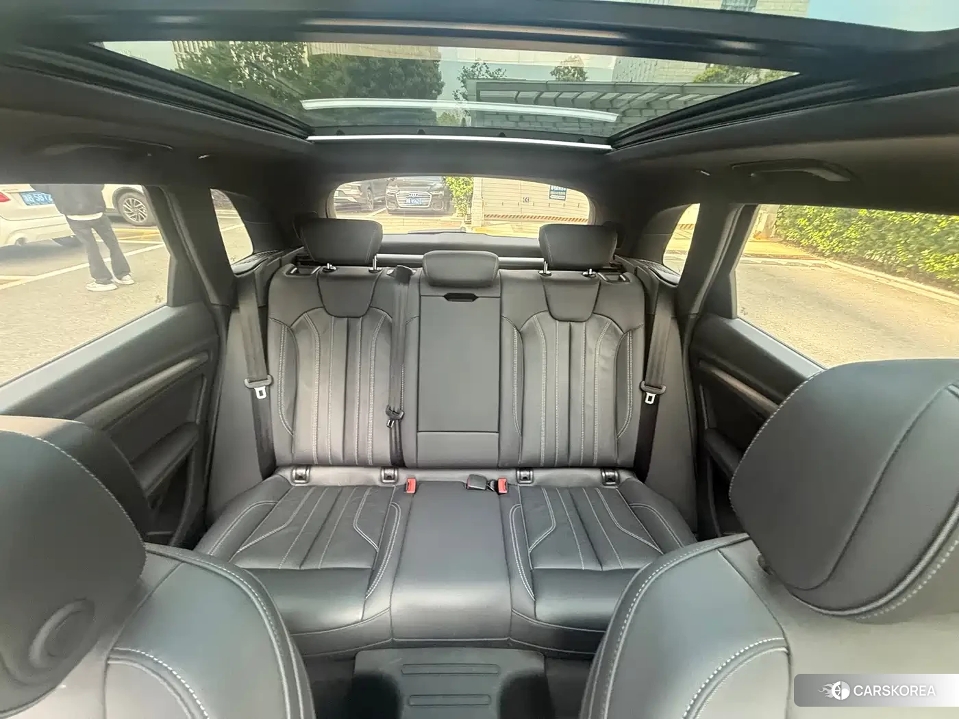 Audi Q5L id 4577902 из Китая 19