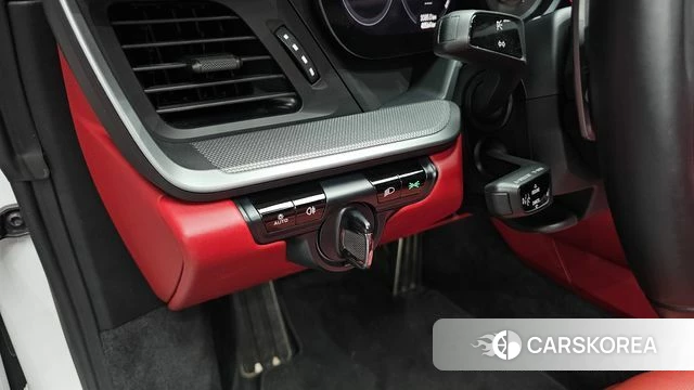 Porsche 911(992) id 4666814 из Кореи 19
